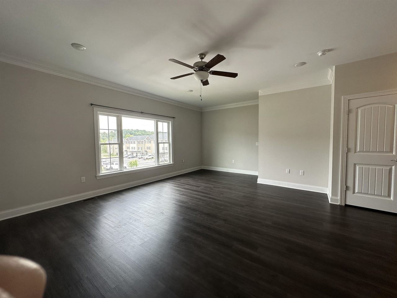 1200 Bluemoon Dr - Photo 4 of 18