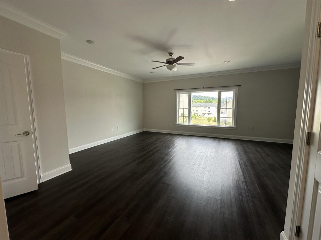 1200 Bluemoon Dr - Photo 5 of 18