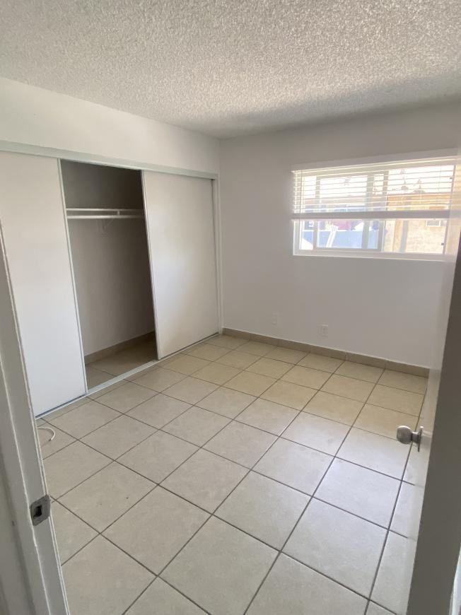 15236 Nordhoff St - Photo 7 of 10