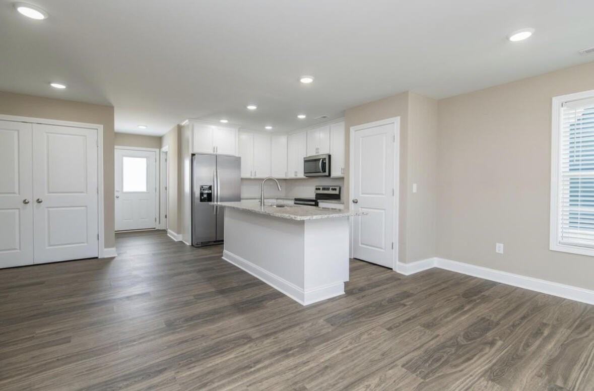 4024 Ruby Rose Rd - Photo 5 of 18