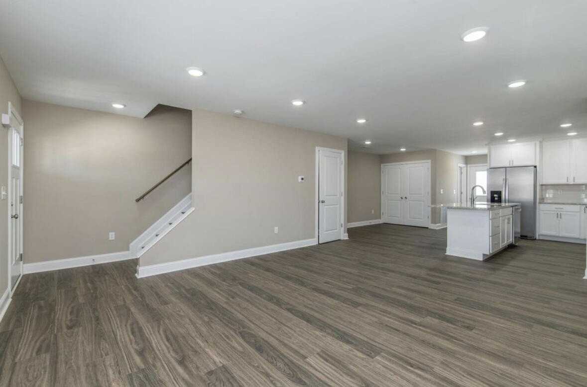 4024 Ruby Rose Rd - Photo 7 of 18