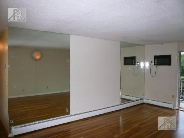 50 Green St - Photo 7 of 10