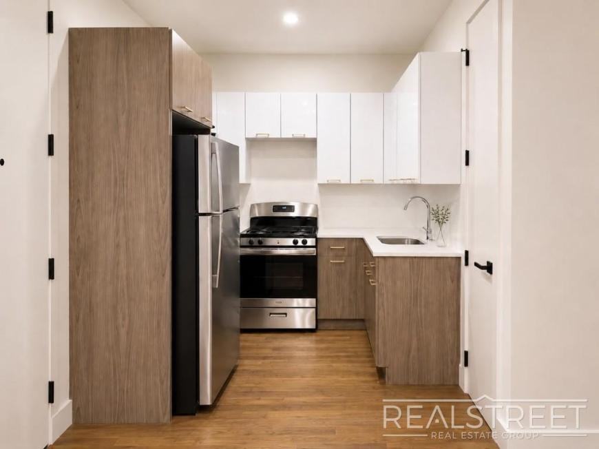 695 Dekalb Ave - Photo 2 of 6