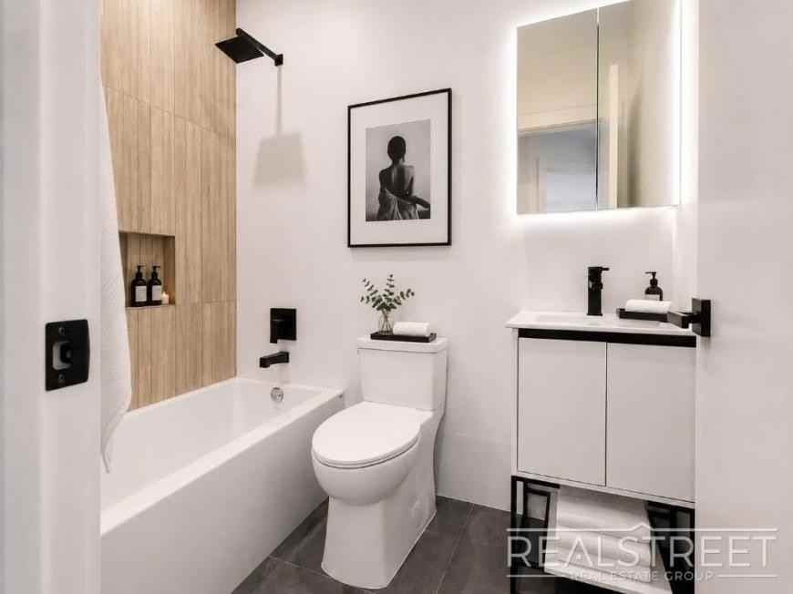 695 Dekalb Ave - Photo 6 of 6