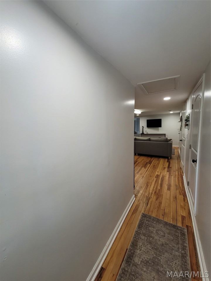 2137 Madison Ave - Photo 3 of 32