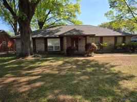 featured image of 744 Ledyard Pl