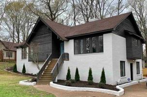 featured image of 2491 Turpins Glen Dr