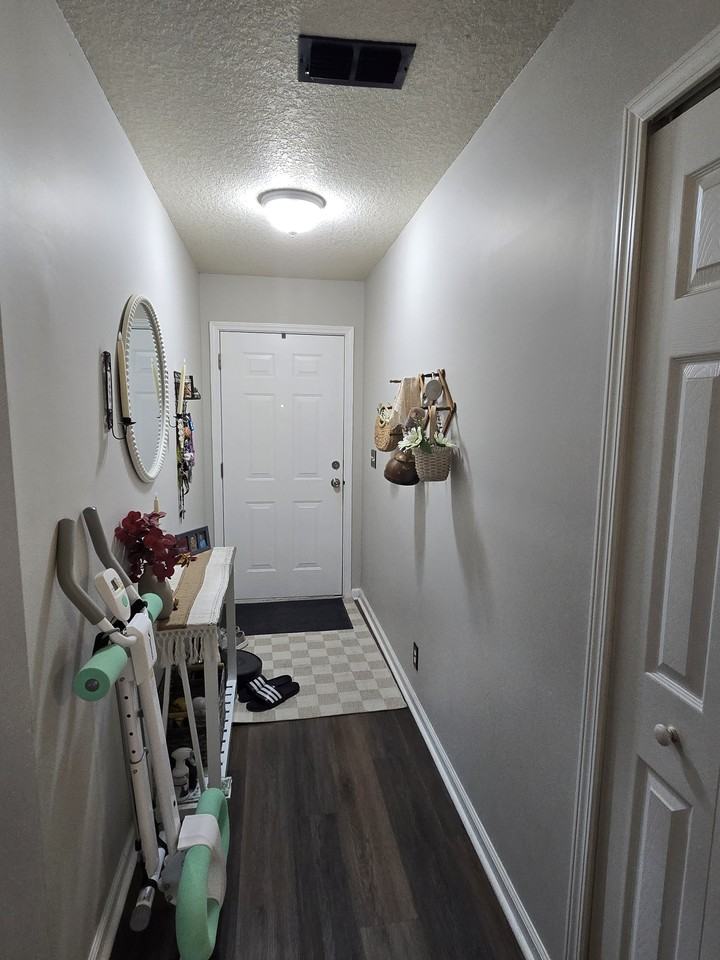 130 Dellwood Pl #1 - Photo 7 of 35