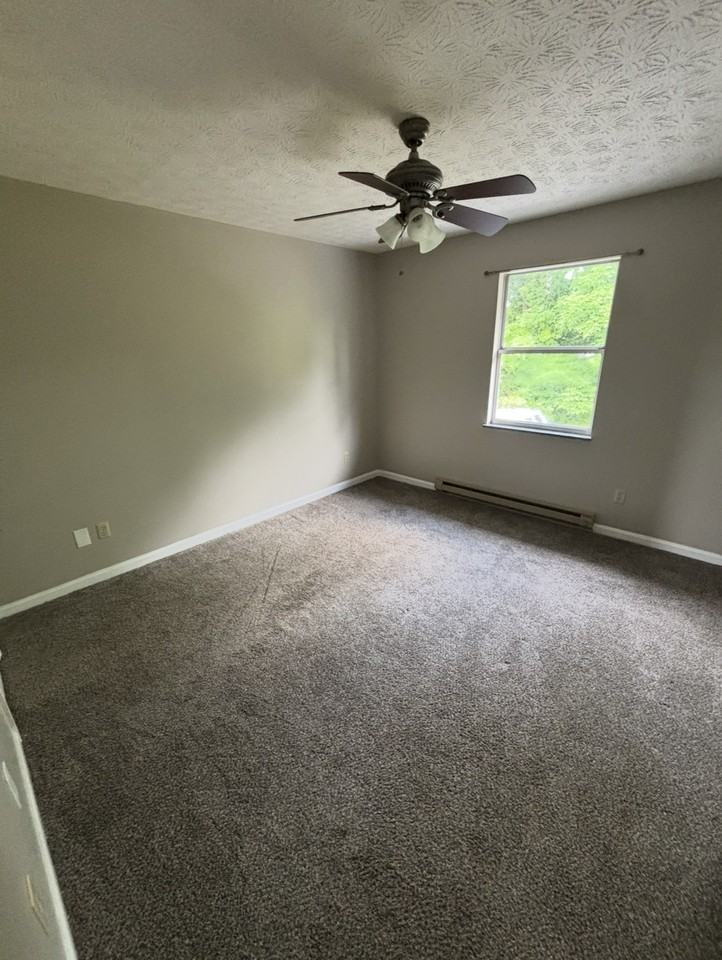 404 Britton Ave #2 - Photo 3 of 7