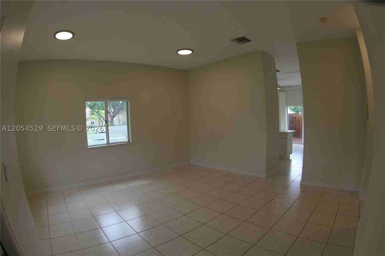 21511 Sw 87th Ct #21511 - Photo 5 of 34