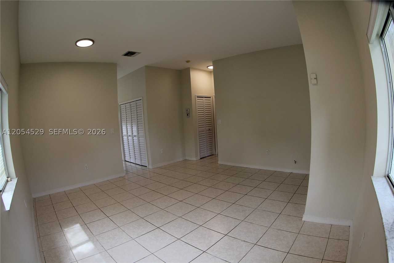 21511 Sw 87th Ct #21511 - Photo 6 of 34