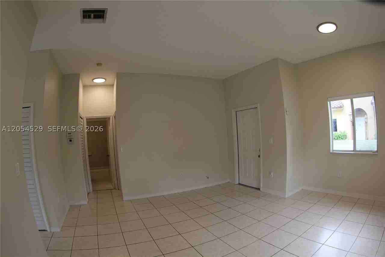 21511 Sw 87th Ct #21511 - Photo 7 of 34