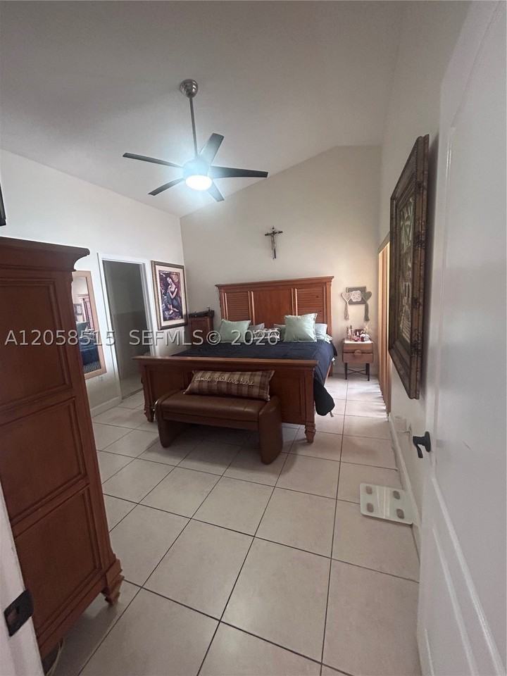 4820 Sw 152nd Way - Photo 7 of 29
