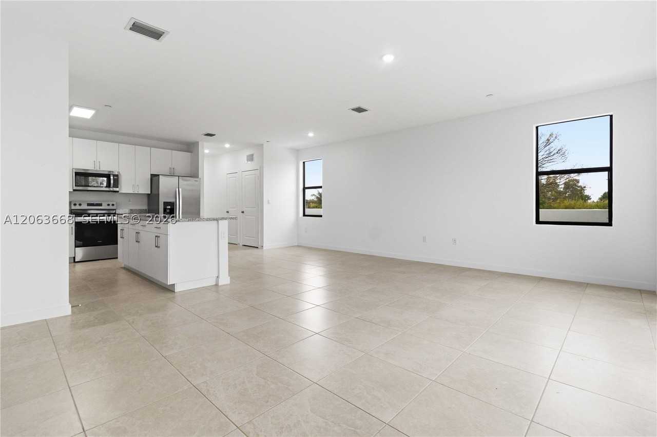 22340 Sw 115th Ct #22340 - Photo 7 of 33