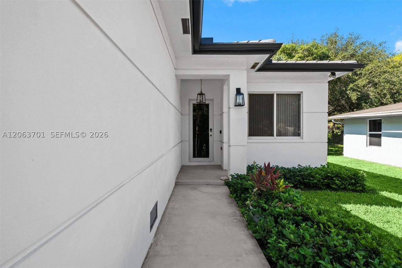 2962 Nw 10th Ct - Photo 6 of 25