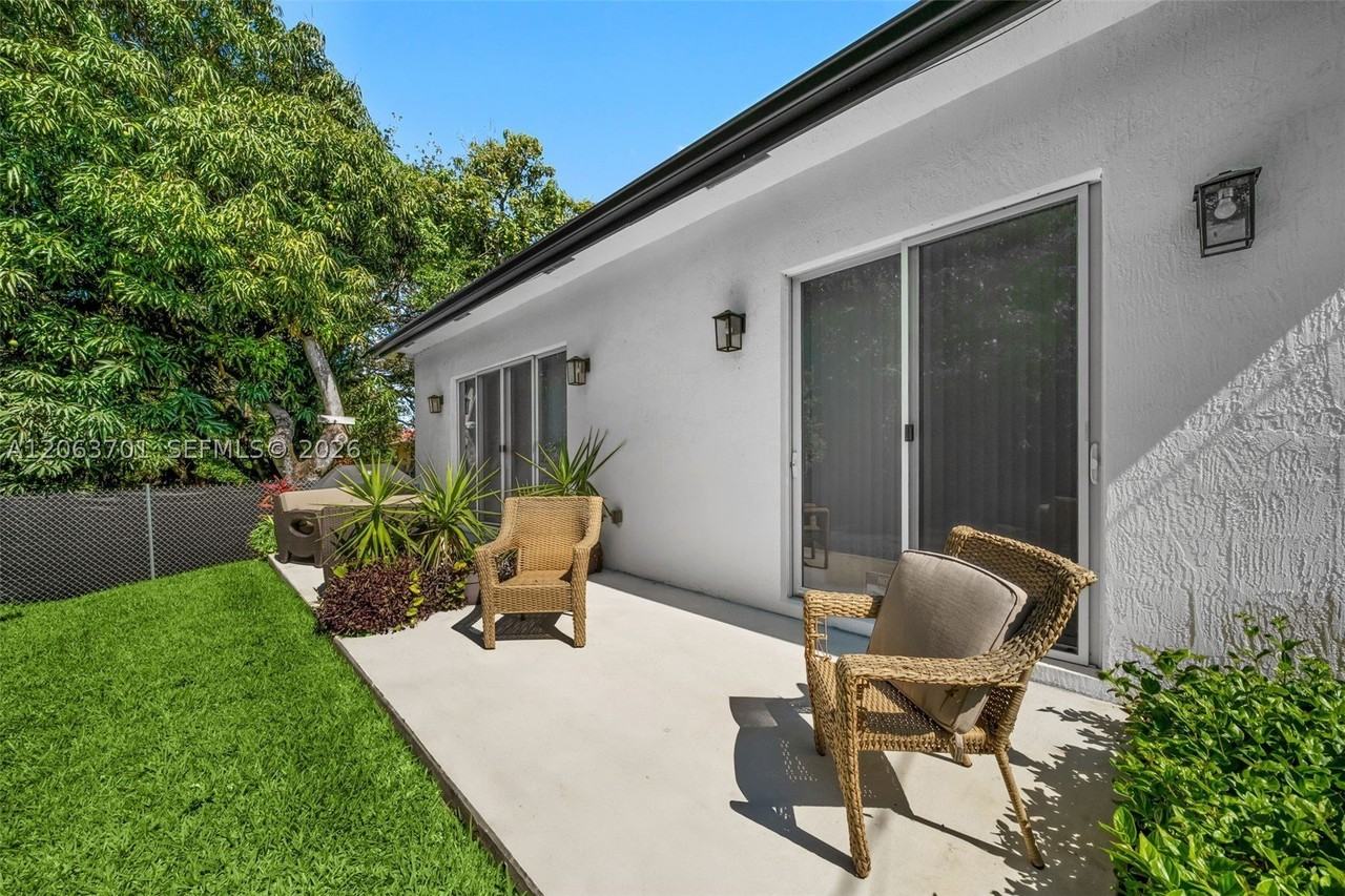 2962 Nw 10th Ct - Photo 7 of 25