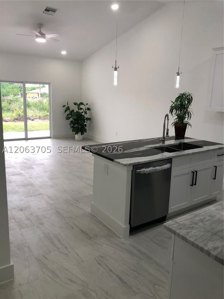 4572 Golfview Blvd #1 - Photo 7 of 30