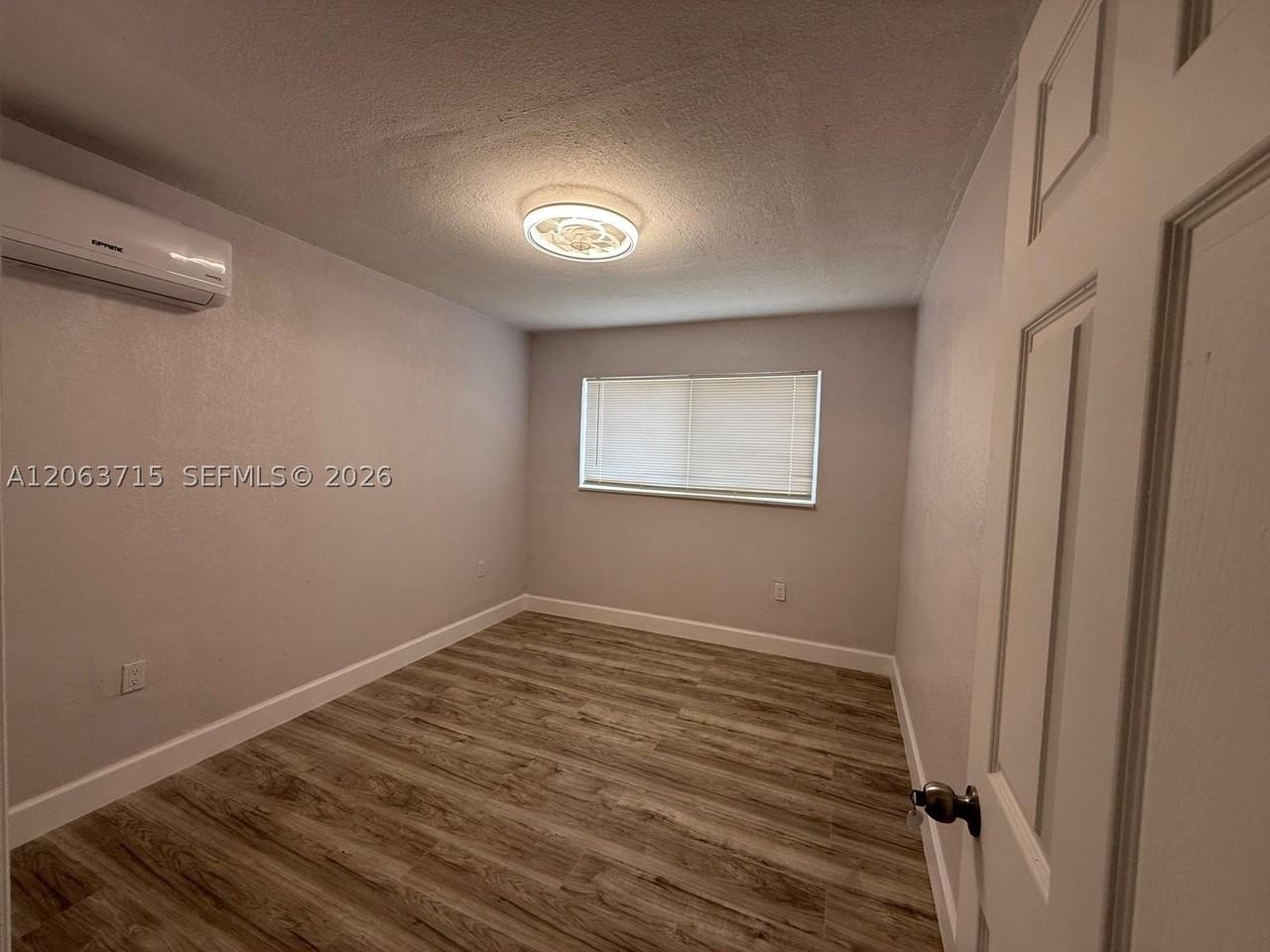 4000 Nw 195th St #1 - Photo 3 of 12