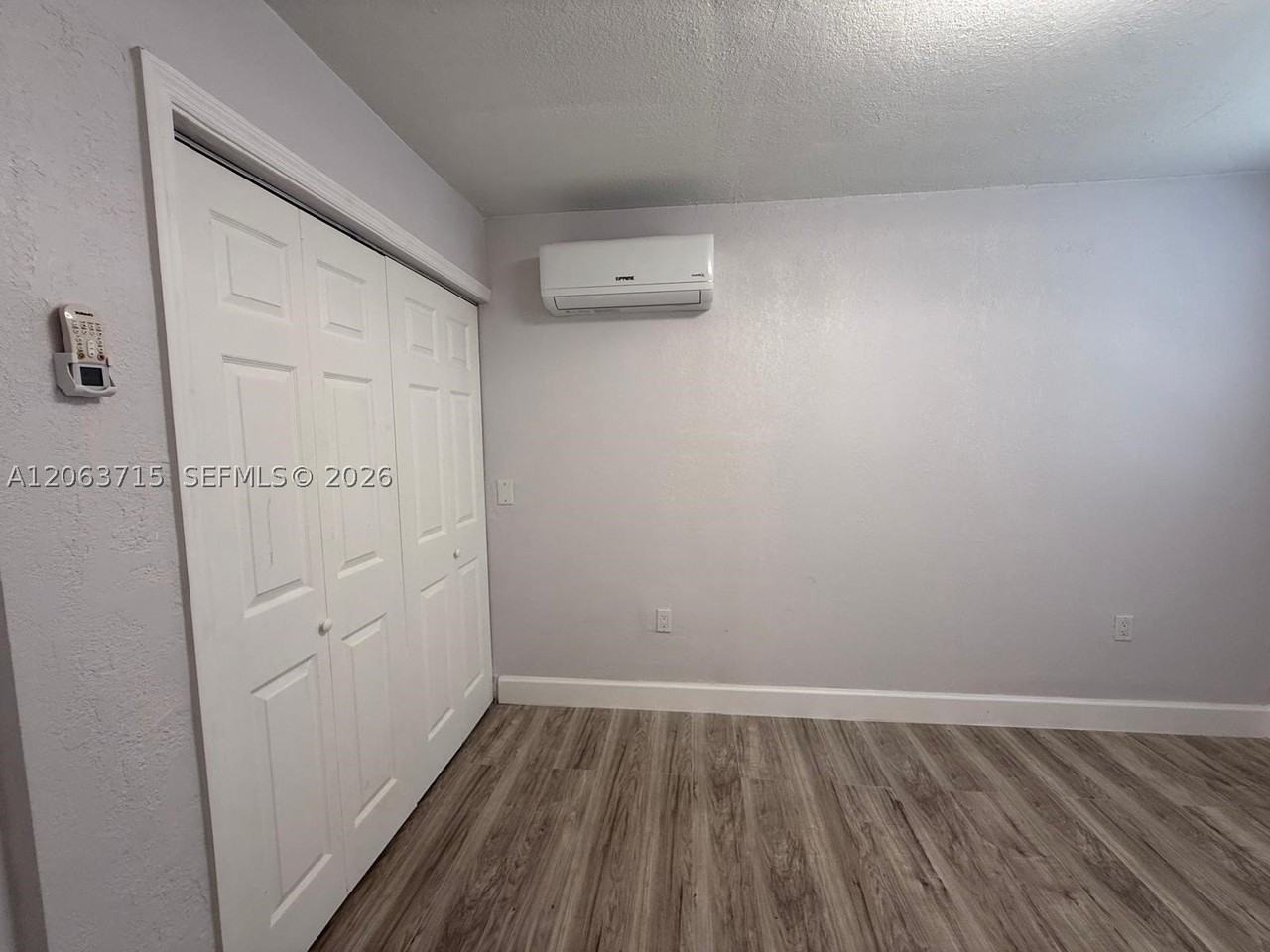 4000 Nw 195th St #1 - Photo 4 of 12