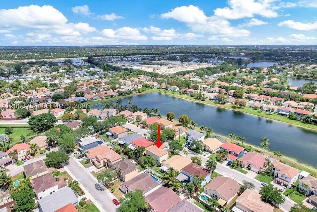 1623 E Harmony Lake Cir - Photo 4 of 50