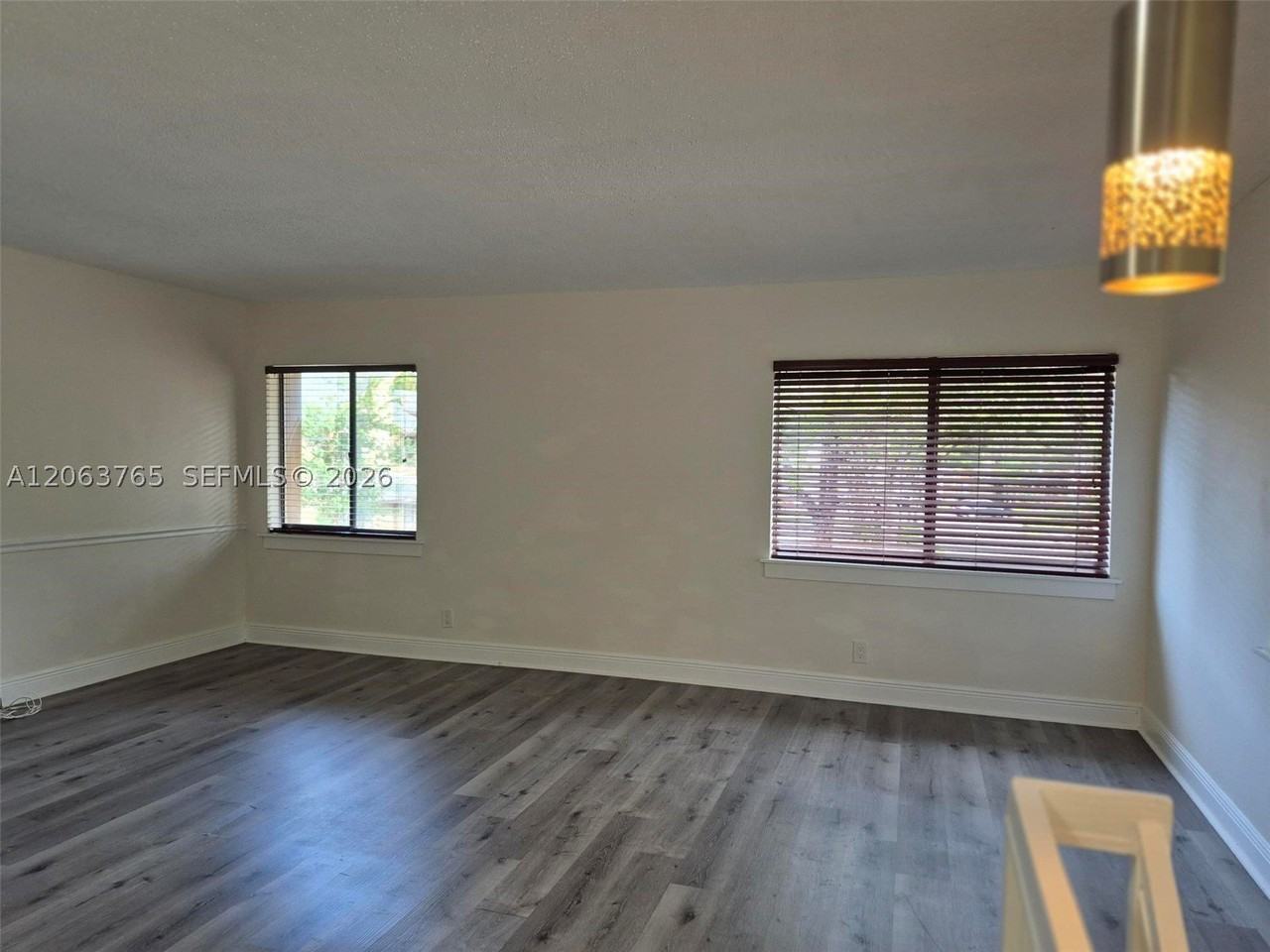 214 Wimbledon Lake Dr #57 - Photo 3 of 23