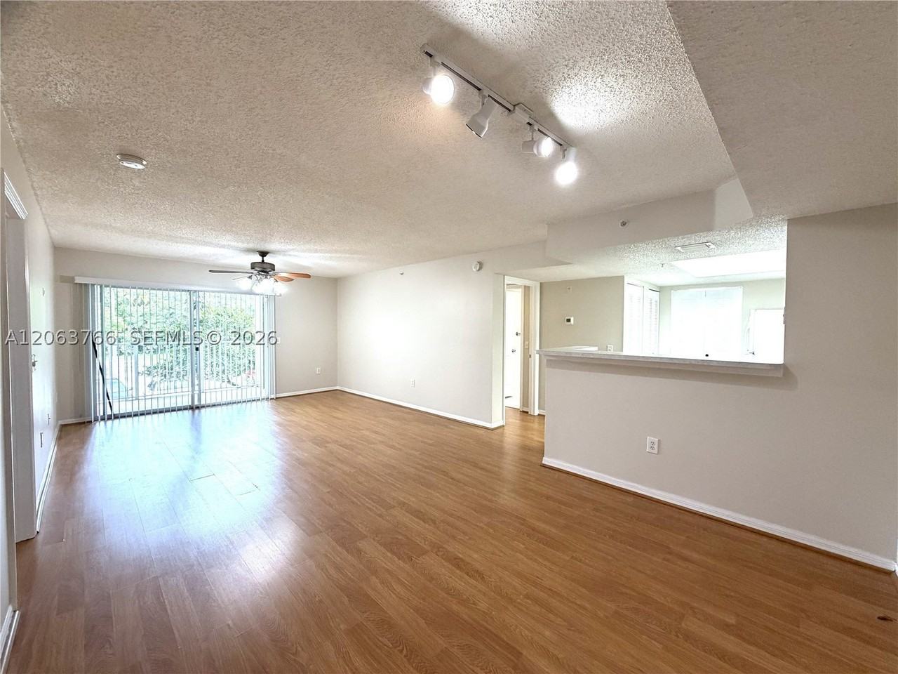 5045 Wiles Rd #201 - Photo 4 of 19