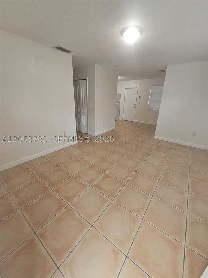 4785 Nw 2nd St #4787 - Photo 7 of 12