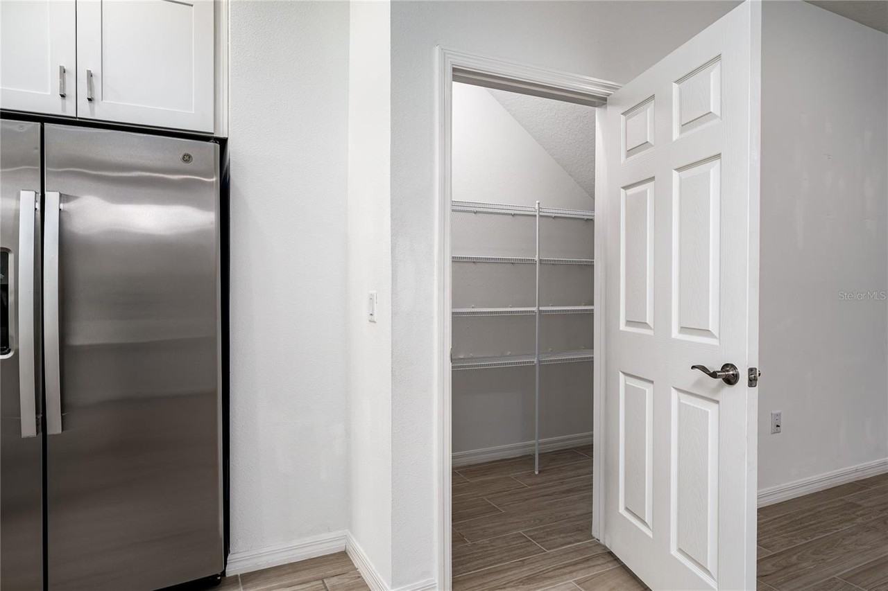 254 Via Anina Dr - Photo 4 of 40