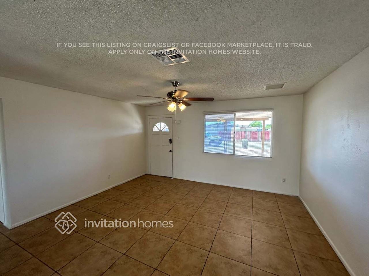 3007 N 79th Dr - Photo 3 of 20