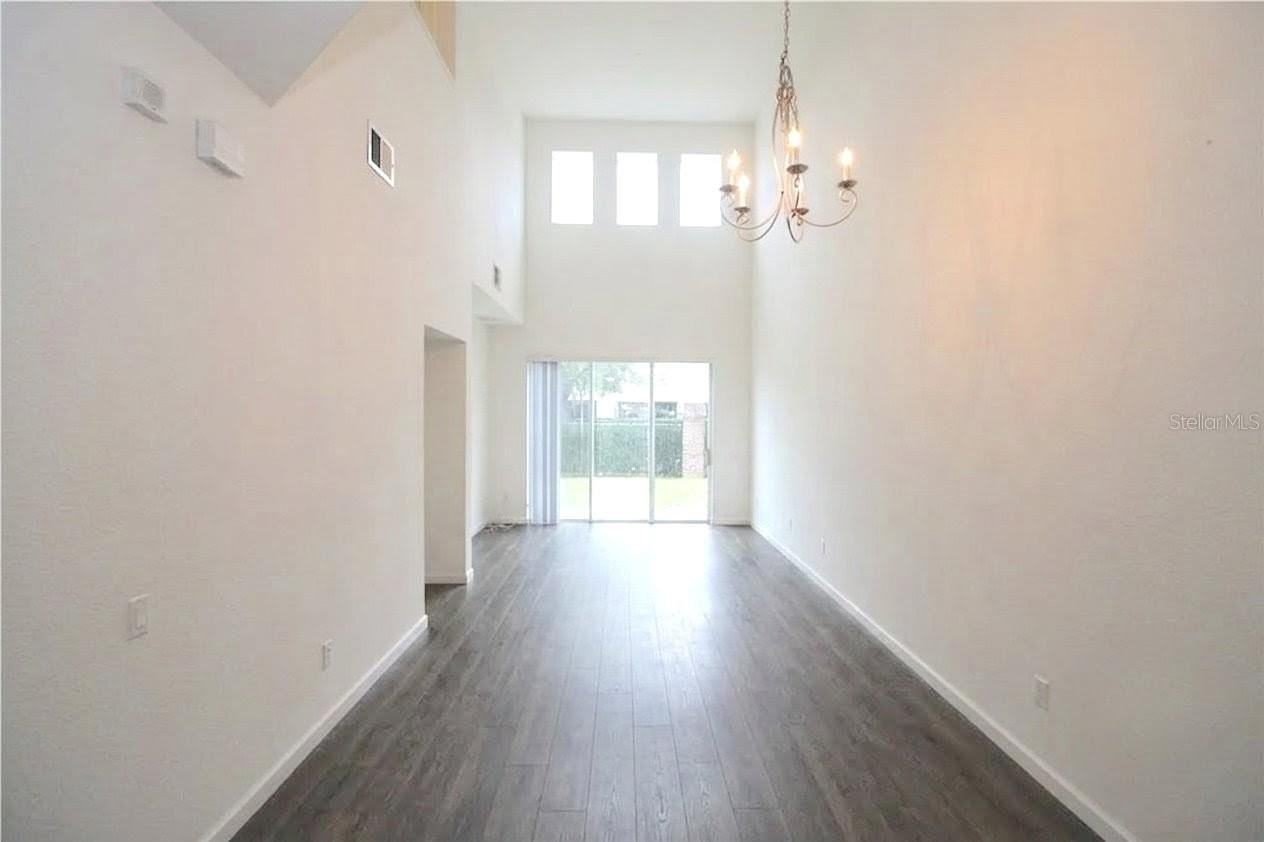 1682 Shallcross Ave - Photo 3 of 16