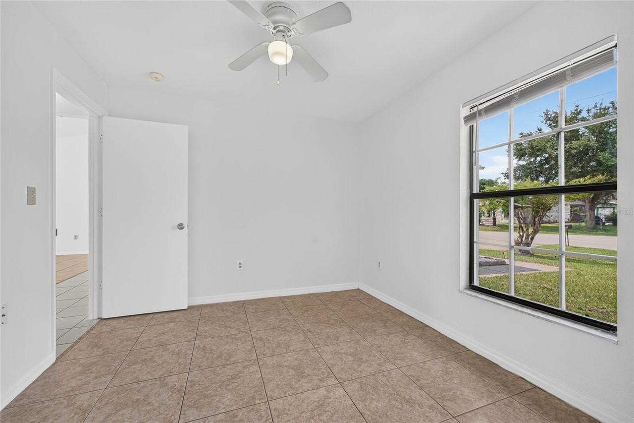 913 San Rafael Way - Photo 7 of 28