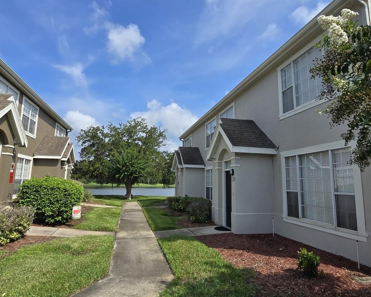 9013 Lee Vista Blvd #1901 - Photo 3 of 30