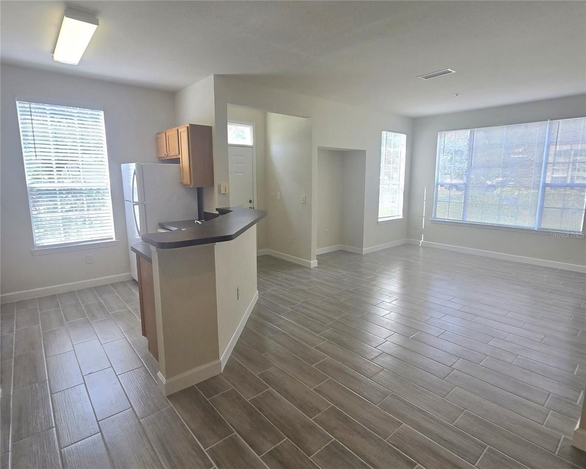 9013 Lee Vista Blvd #1901 - Photo 6 of 30