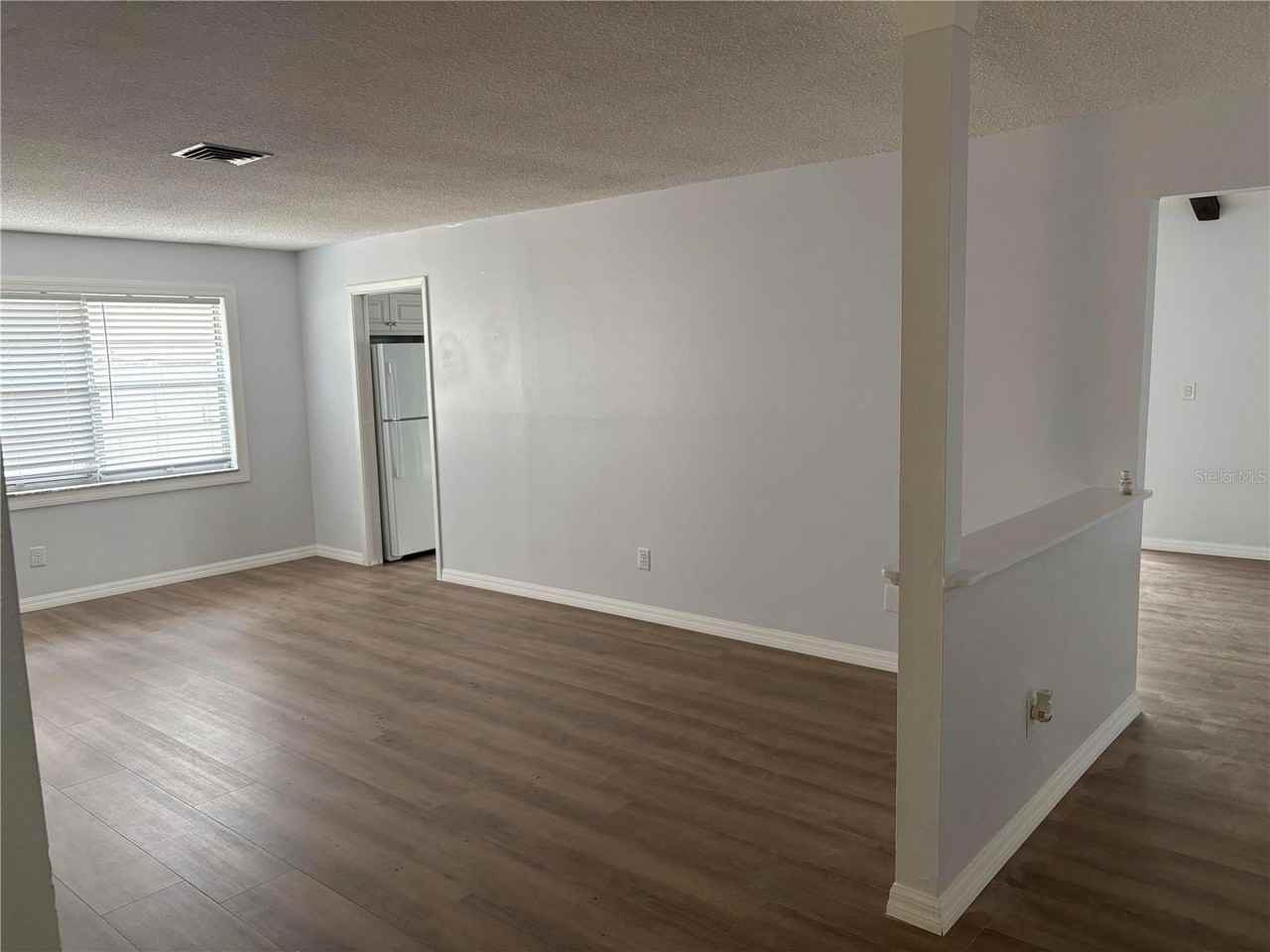 2380 Timbercrest Cir W - Photo 2 of 16