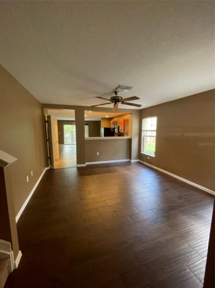 10934 Johanna Ave - Photo 4 of 23