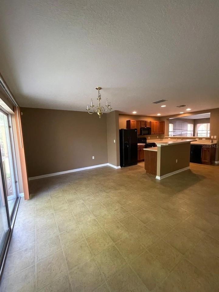 10934 Johanna Ave - Photo 7 of 23