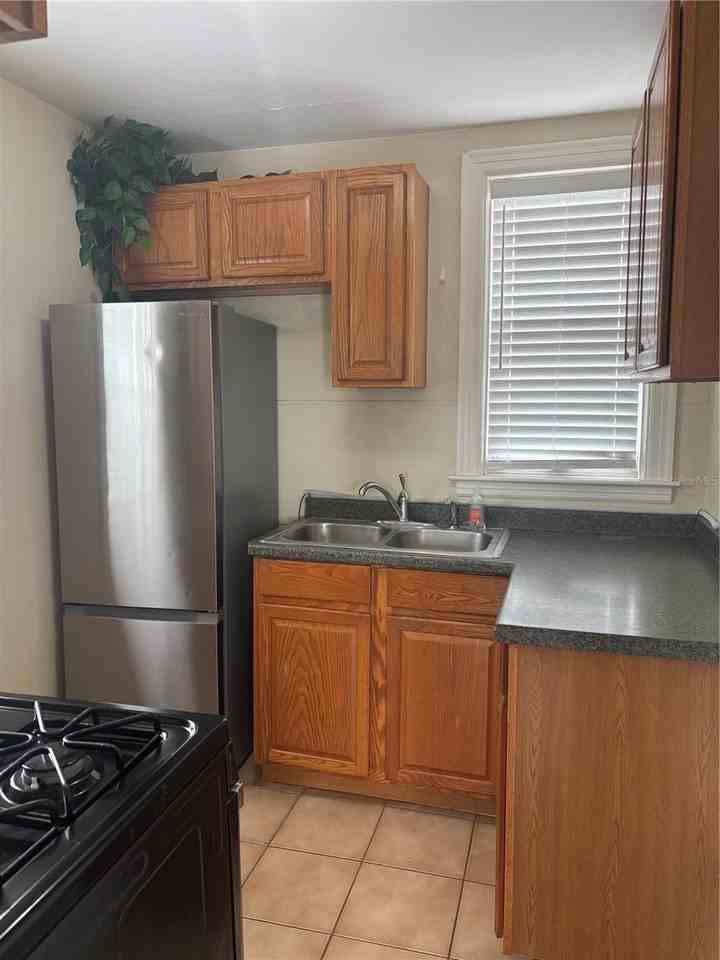 1117 16th St N #1-2 - Photo 6 of 20