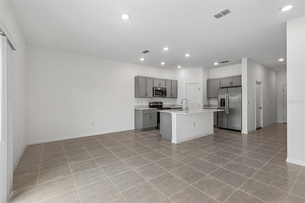 13159 Stable Pl - Photo 7 of 24