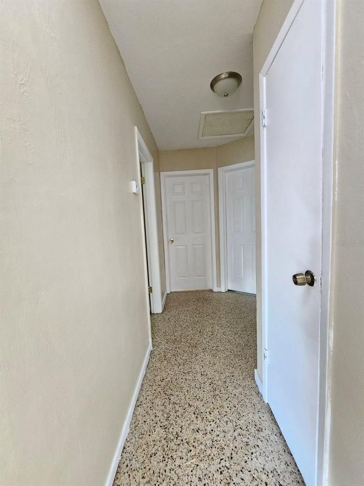 1216 E Myrtle St - Photo 7 of 18