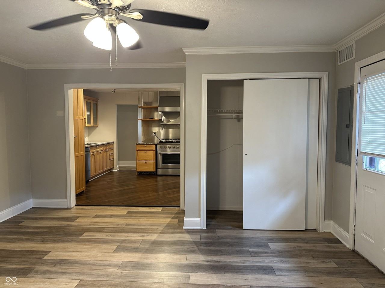 1545 Temperance Ave - Photo 3 of 21