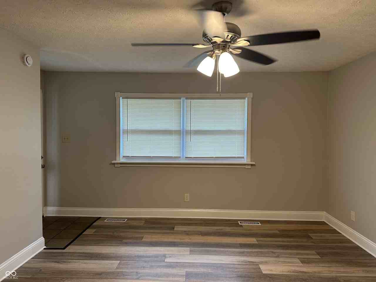 1545 Temperance Ave - Photo 5 of 21