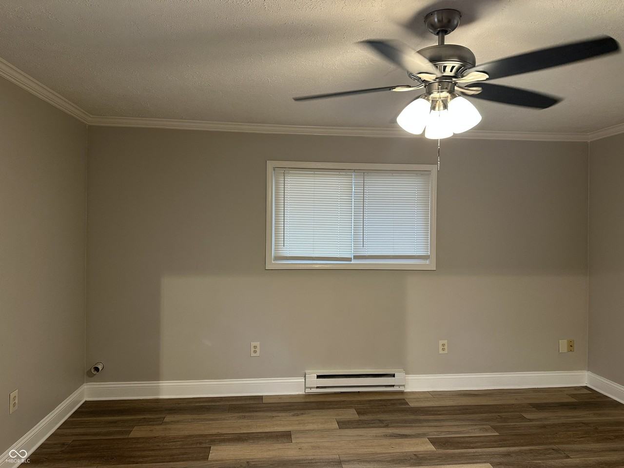 1545 Temperance Ave - Photo 7 of 21
