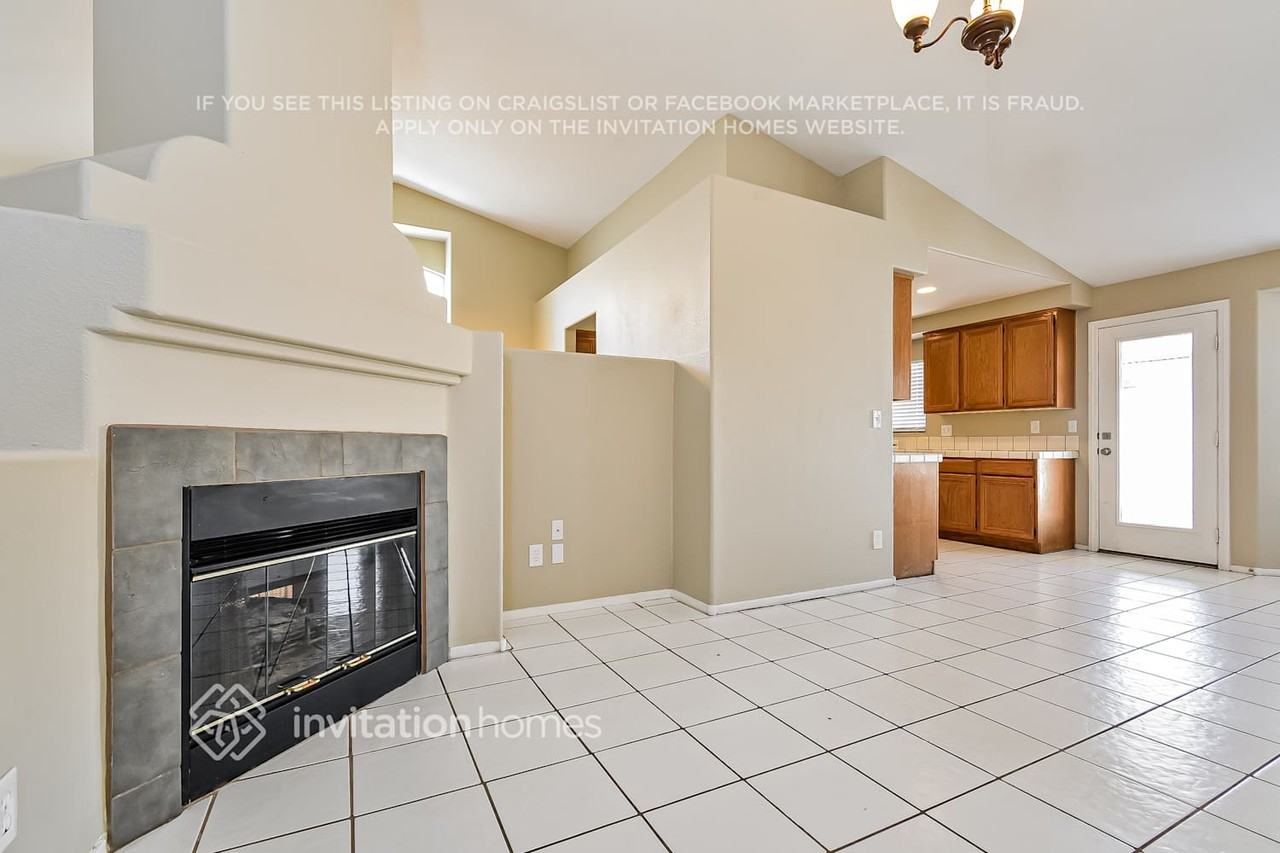 2733 Mistfull Ct - Photo 5 of 17