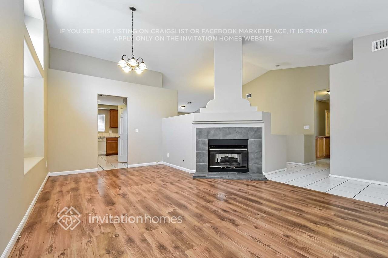 2733 Mistfull Ct - Photo 6 of 17