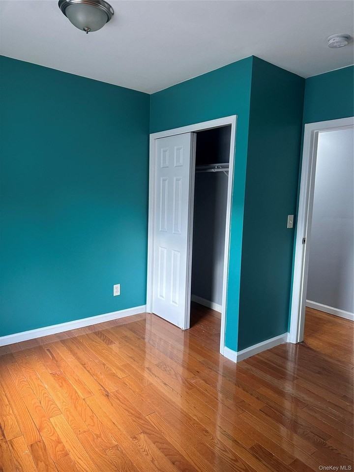 18312 144th Ave - Photo 6 of 8
