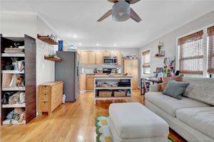 featured image of 65 W Broadway #10A