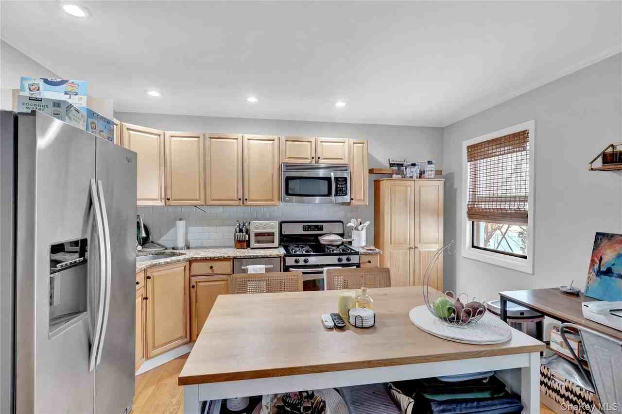 65 W Broadway #10A - Photo 6 of 16