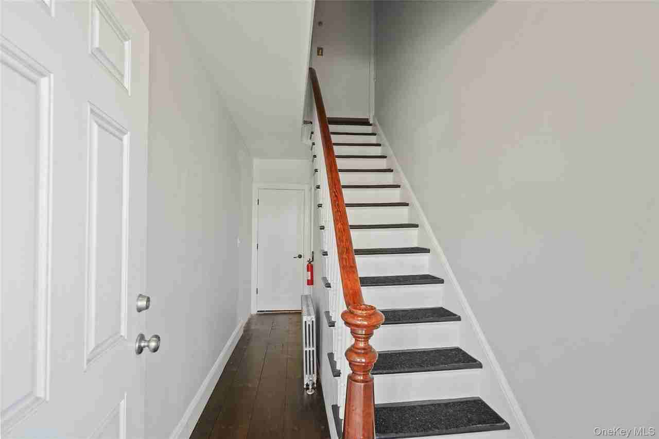 352 Willett Ave #2 - Photo 3 of 23