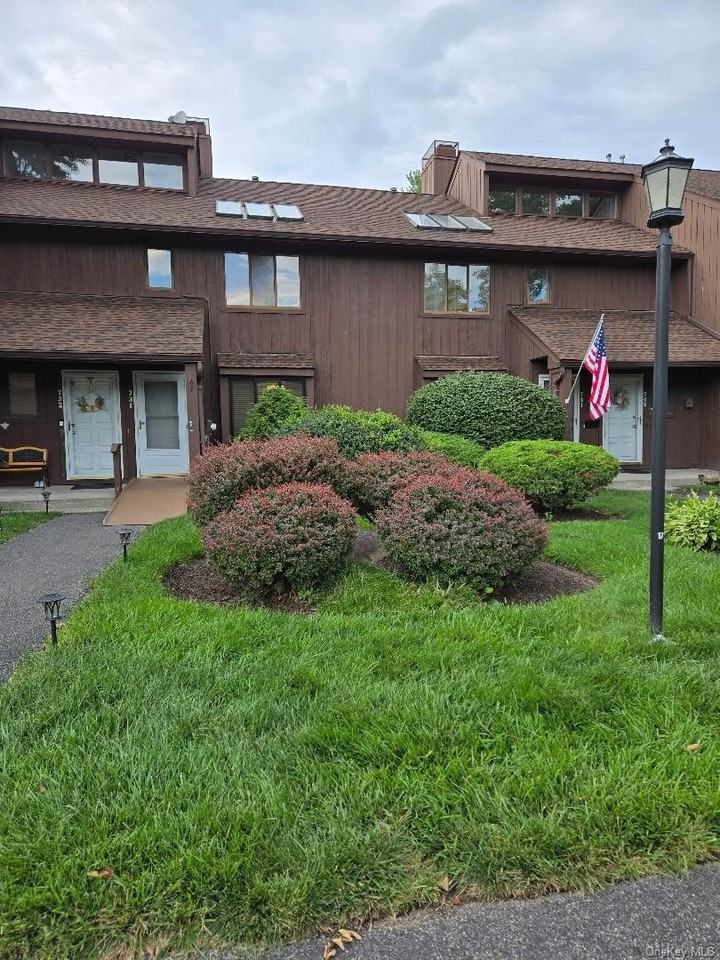731 Panorama Dr - Photo 4 of 30