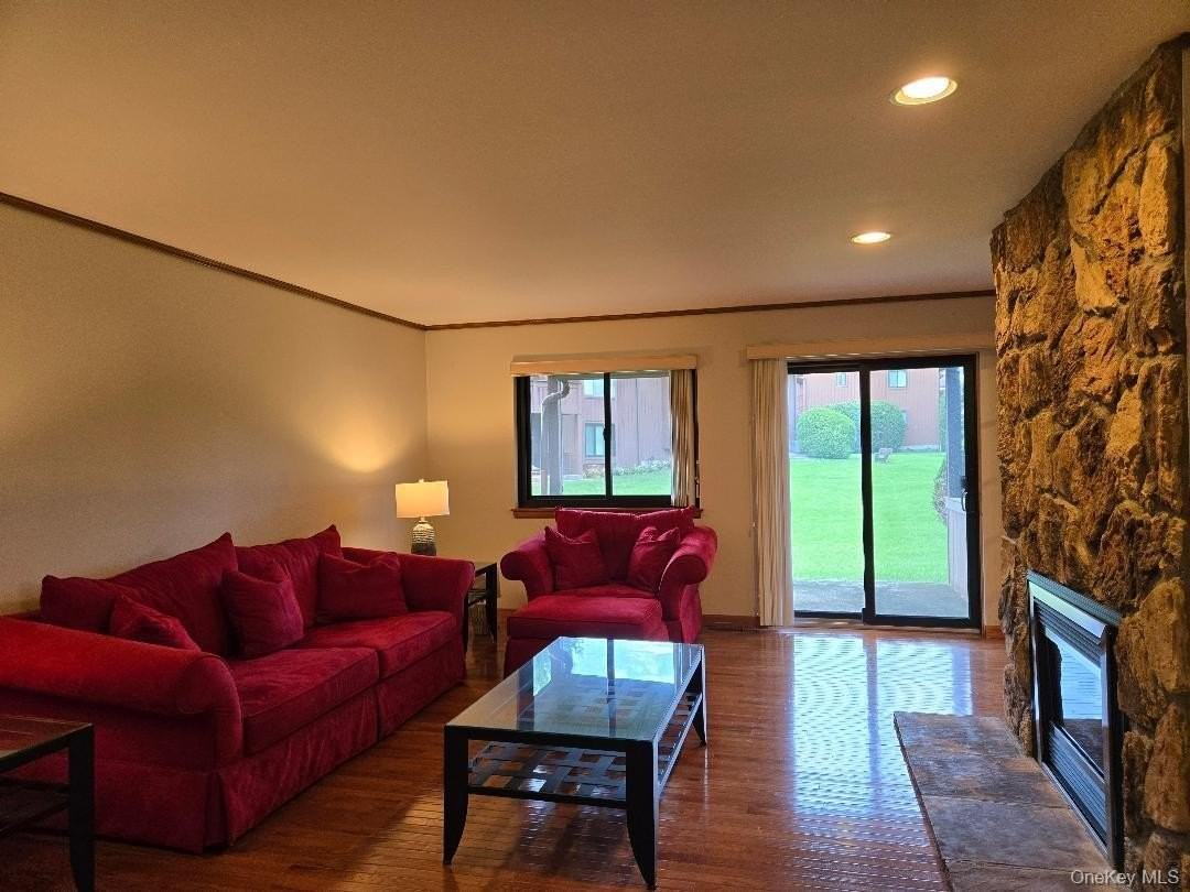 731 Panorama Dr - Photo 6 of 30